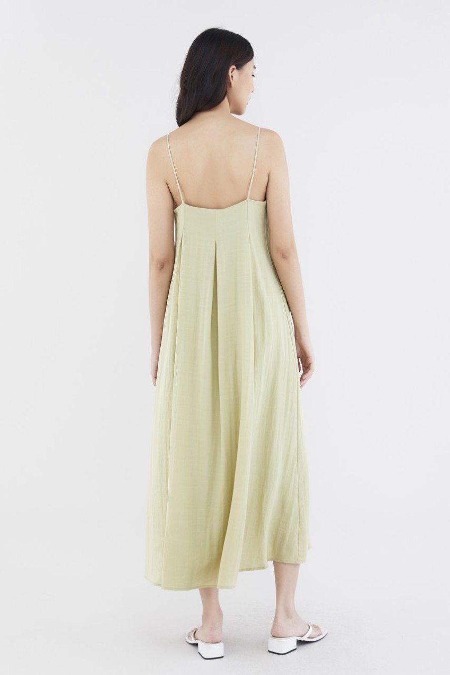 Women The Editor's Market Dresses | Shanelle Back-Pleat Dress Gooseberry