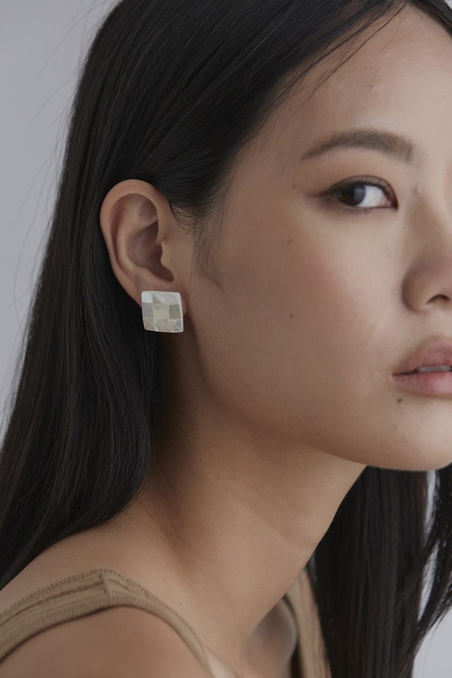 Women Afterall Earrings | Camilla Ear Studs White