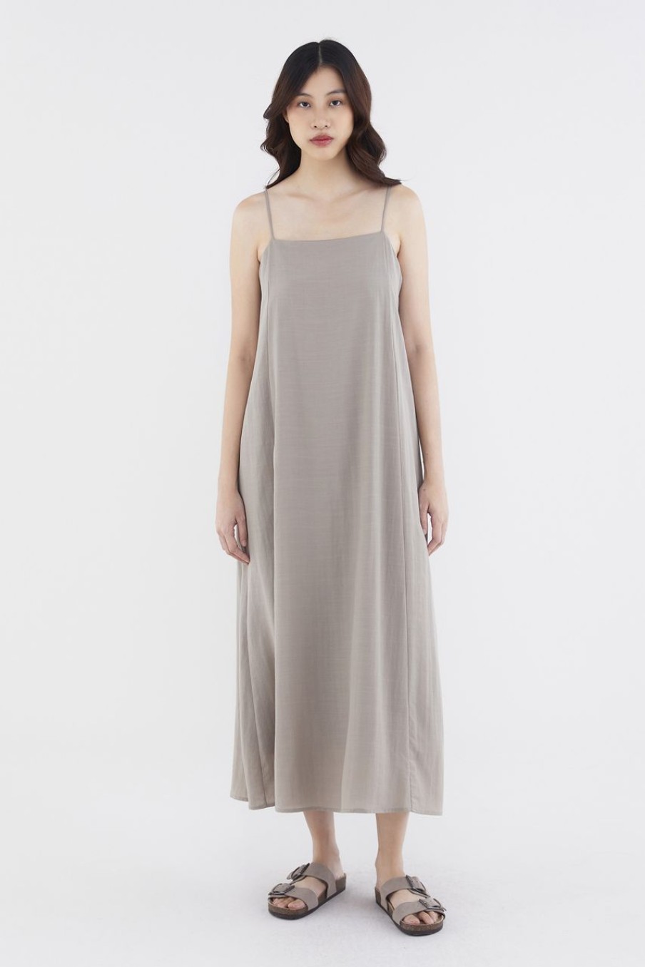 Women The Editor's Market Dresses | Shanelle Back-Pleat Dress Hojicha