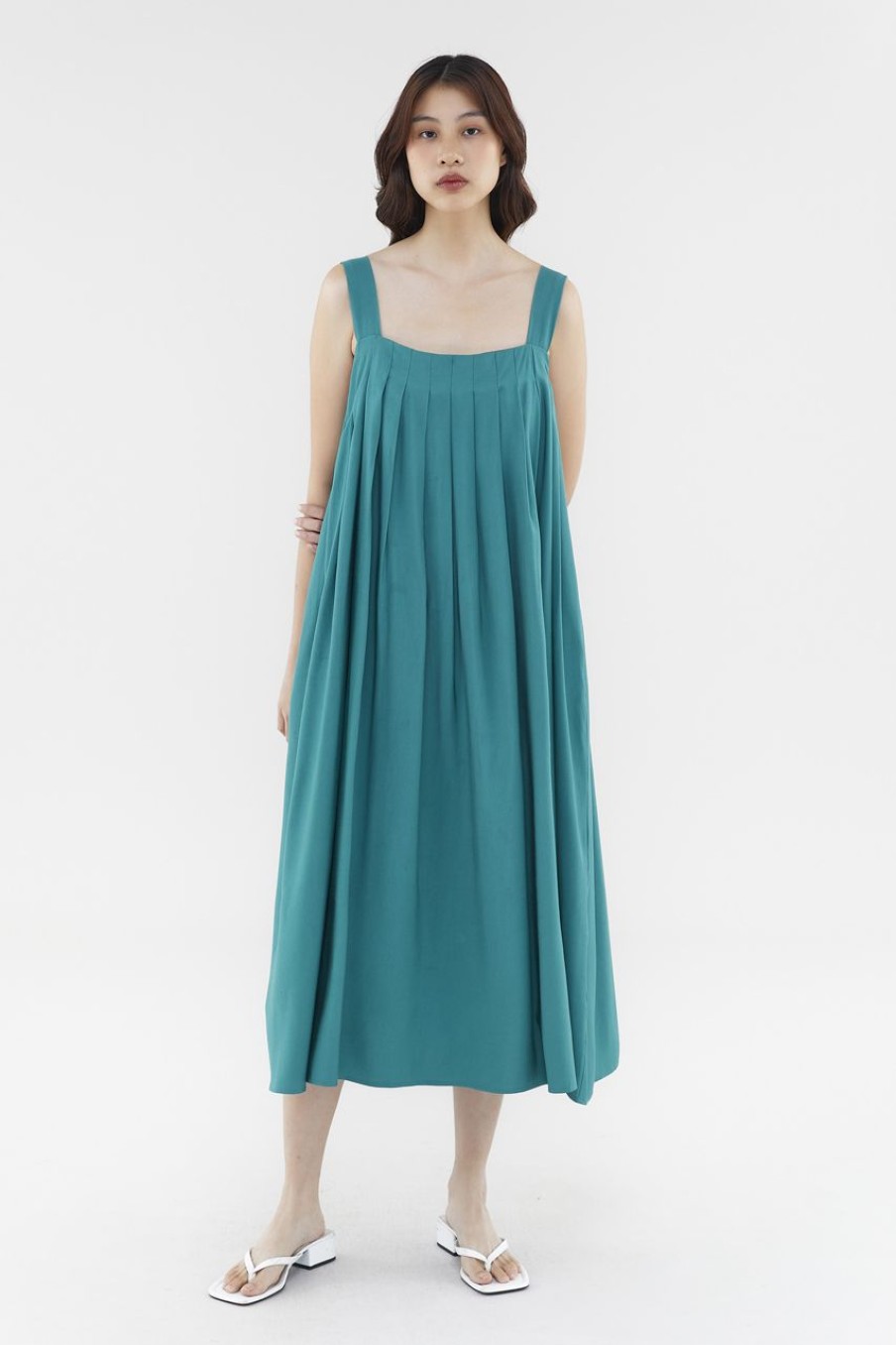 Women The Editor's Market Dresses | Roux Pleated Dress Teal