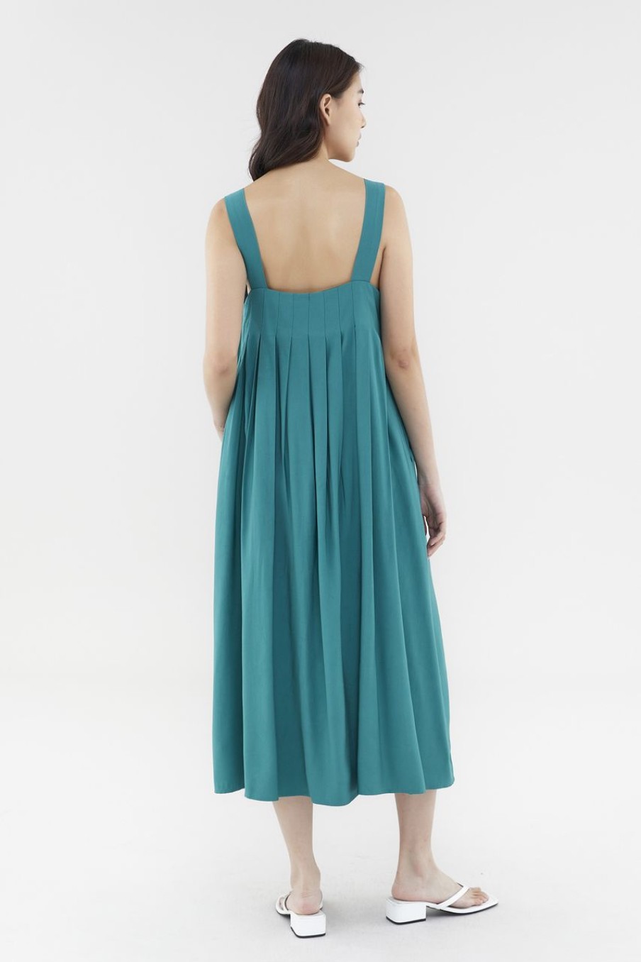 Women The Editor's Market Dresses | Roux Pleated Dress Teal