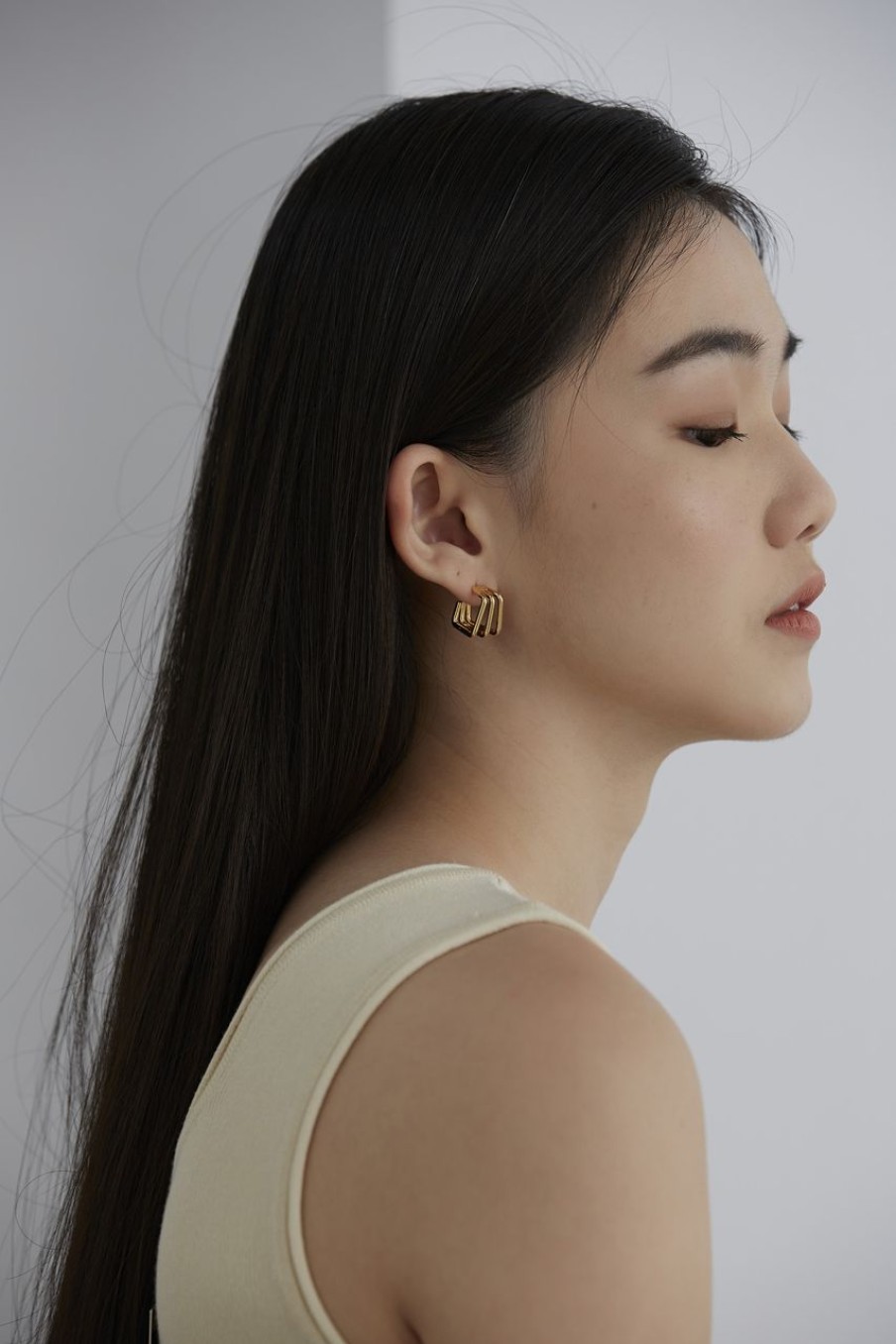 Women Afterall Earrings | Nyomi Hoop Earrings Gold