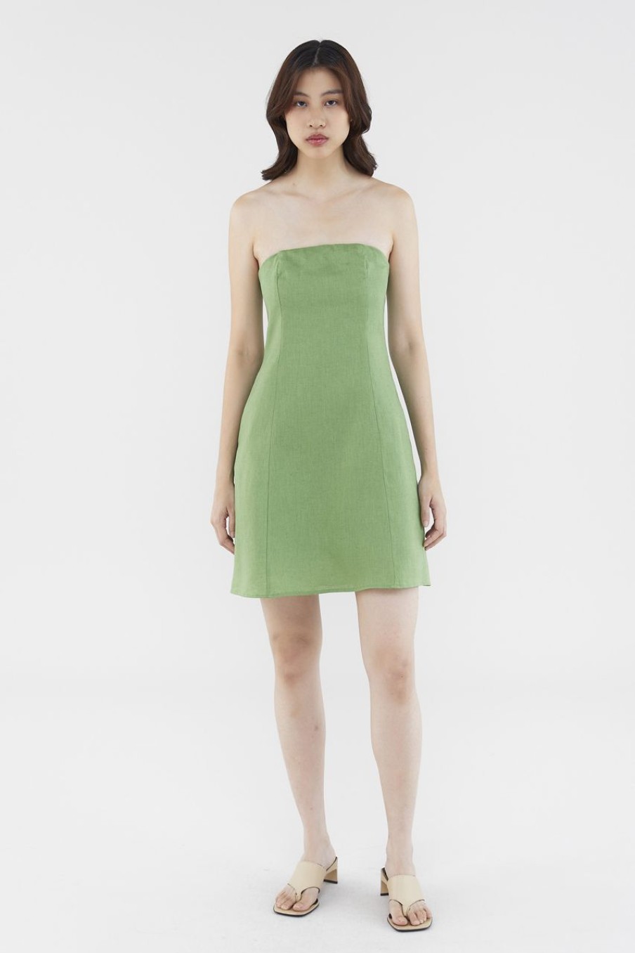 Women The Editor's Market Dresses | Margot Linen Tube Dress Matcha