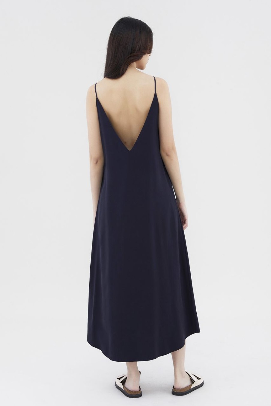 Women The Editor's Market Dresses | Kadena V-Neck Dress Eclipse