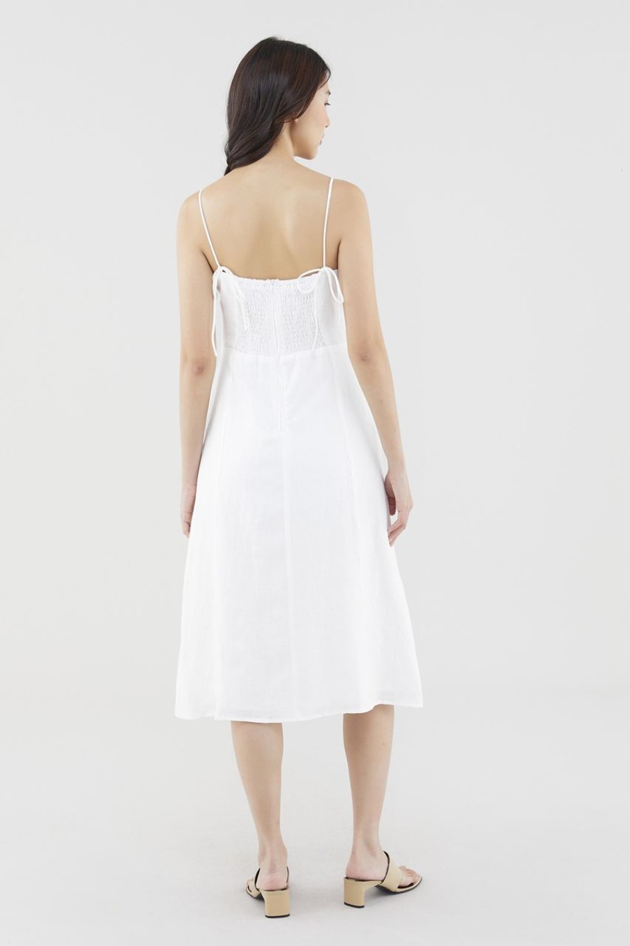 Women The Editor's Market Dresses | Penelope Linen Back-Tie Dress White