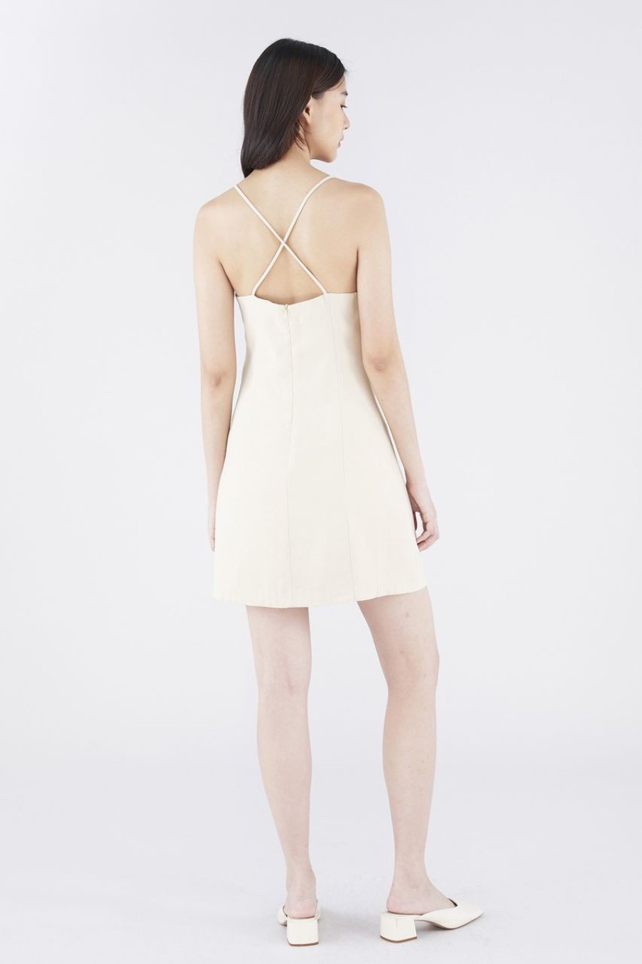 Women The Editor's Market Dresses | Ivelyn Cross Back Dress Apricot