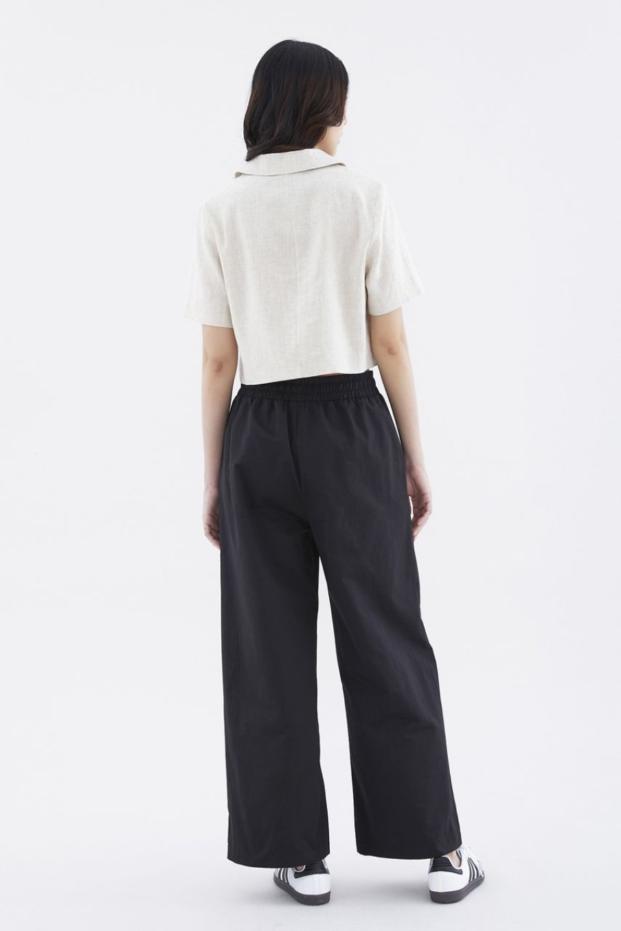 Women The Editor's Market Tops | Rheta Linen Crop Shirt Sand