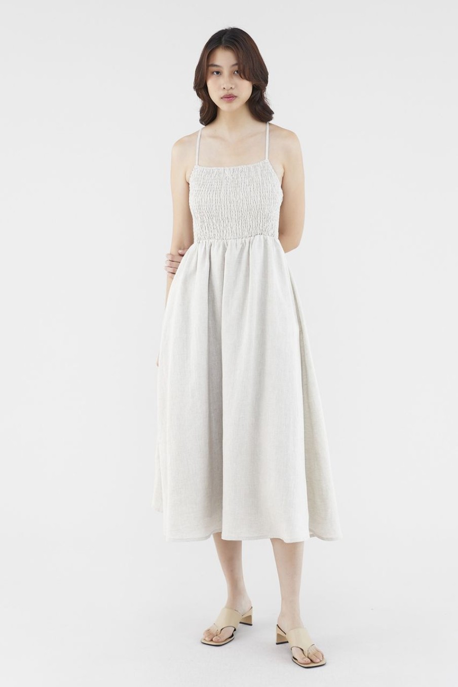 Women The Editor's Market Dresses | Zelda Linen Cross-Back Dress Sand