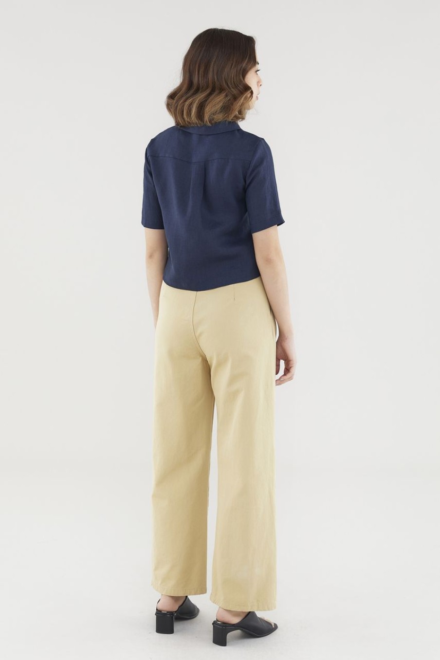 Women The Editor's Market Tops | Veerle Linen Relaxed Shirt Navy Blue