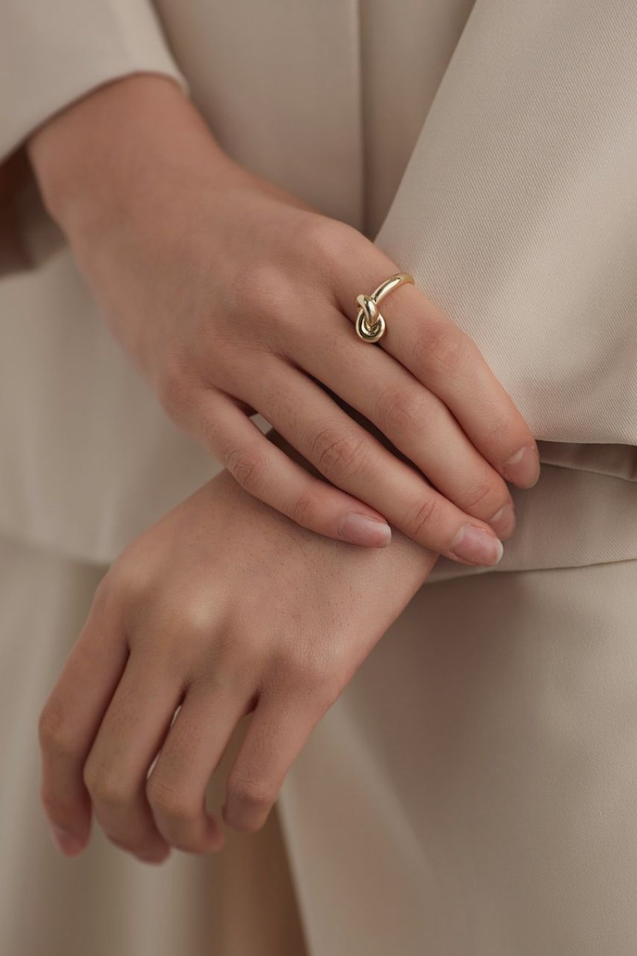 Women Afterall Rings | Gizel Knot Ring Gold