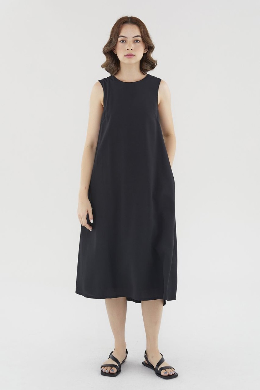 Women The Editor's Market Dresses | Jemica Drape-Back Dress Black