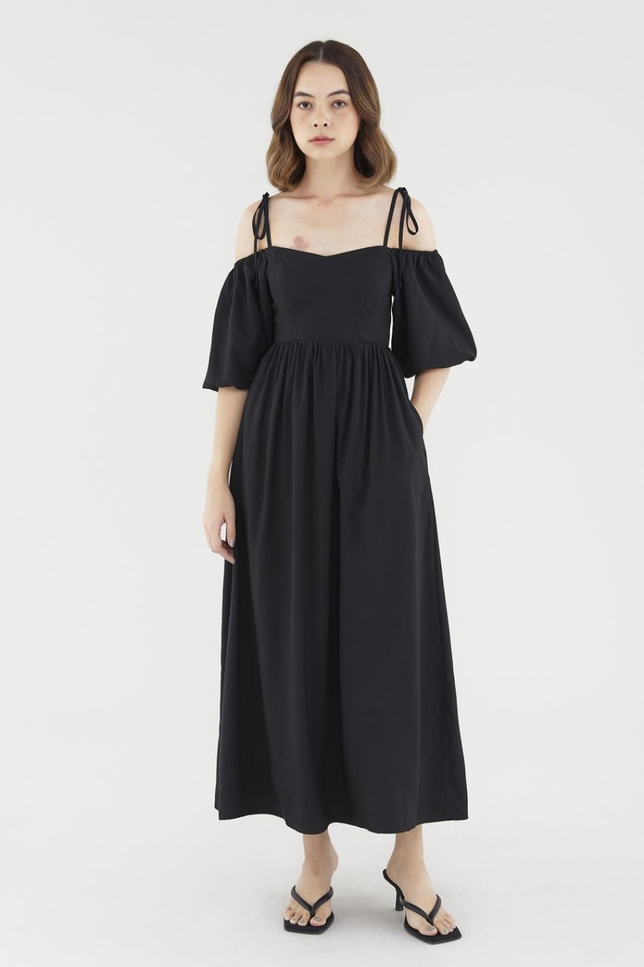 Women The Editor's Market Dresses | Phoeby Cold Shoulder Dress Black