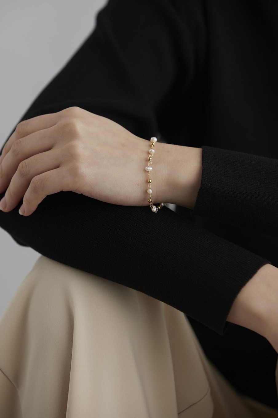 Women Afterall Bracelets | Zanne Bracelet Gold