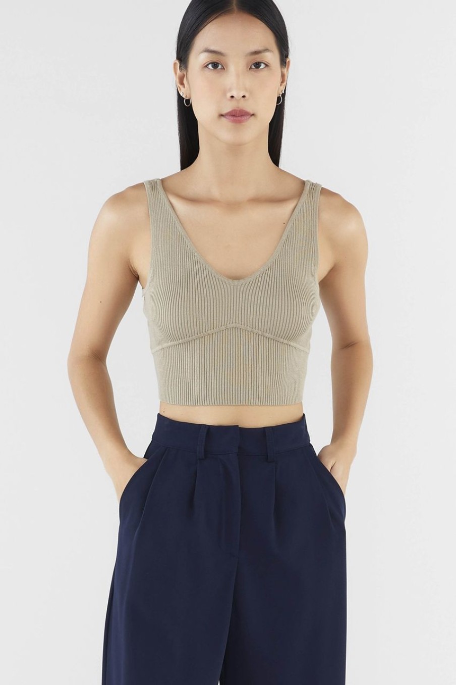 Women The Editor's Market Tops | Felice V-Neck Crop Tank Husk