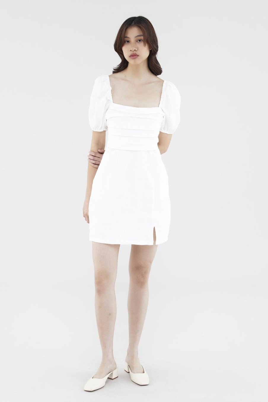 Women The Editor's Market Dresses | Blake Linen Pleat-Front Dress White