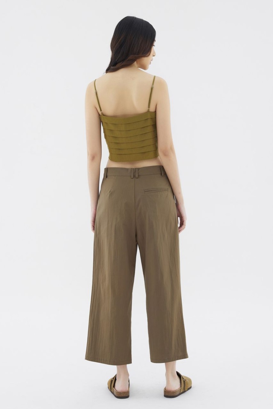 Women The Editor's Market Tops | Lyanne Pleated Cami Top Olive