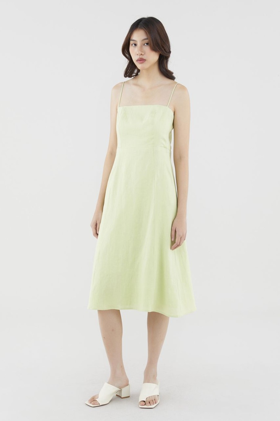 Women The Editor's Market Dresses | Penelope Linen Back-Tie Dress Pistachio