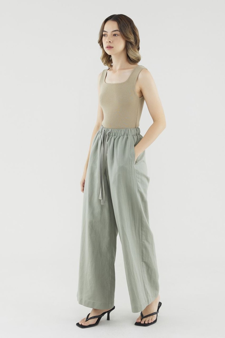 Women The Editor's Market Pants | Sirena Drawstring Pants Artichoke