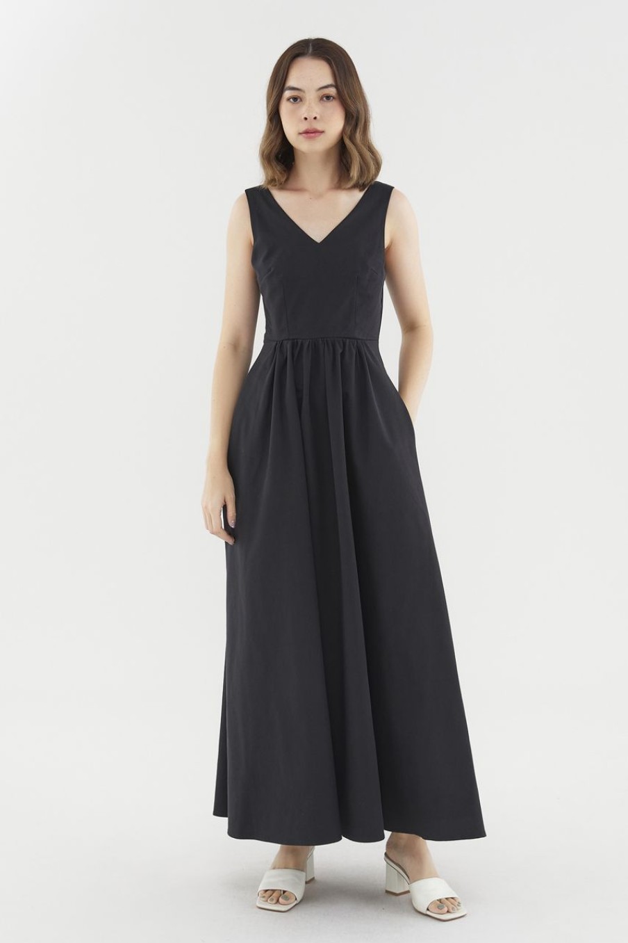 Women The Editor's Market Dresses | Taria Open-Back Dress Black