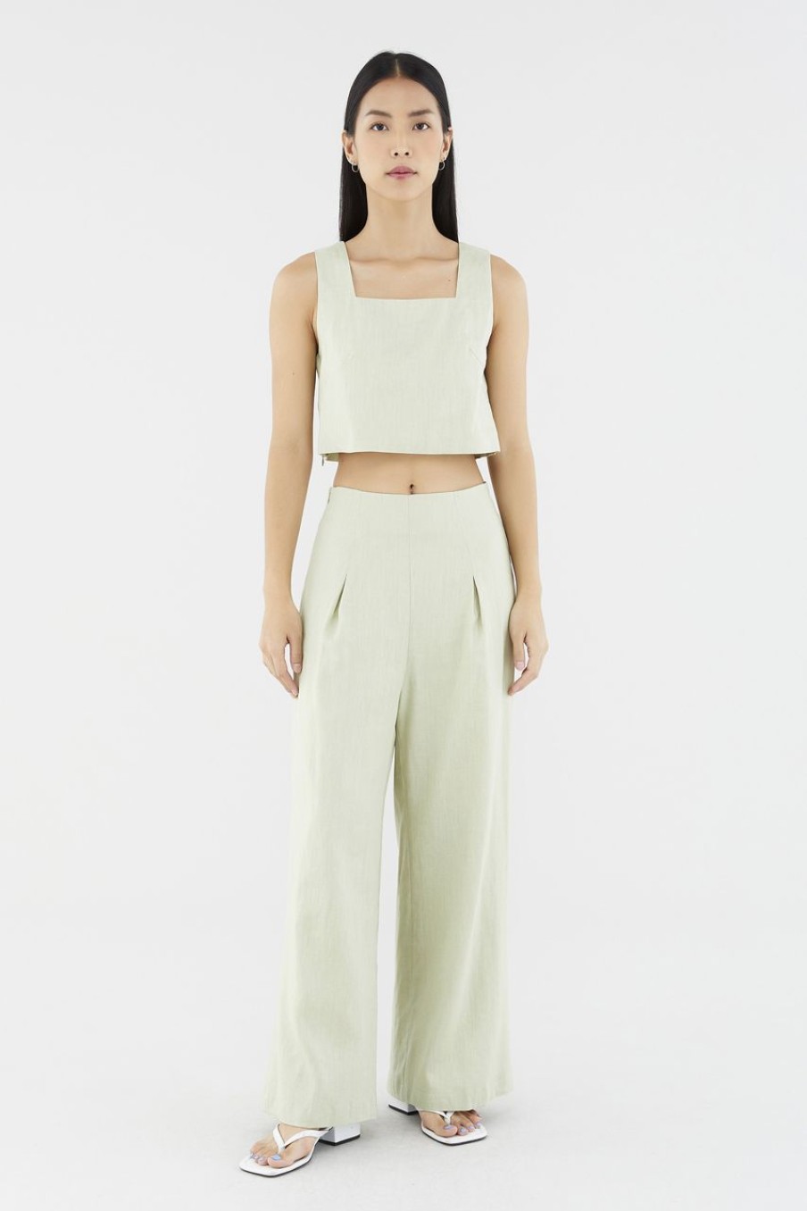 Women The Editor's Market Tops | Gwenivere Linen Square Neck Top Pistachio