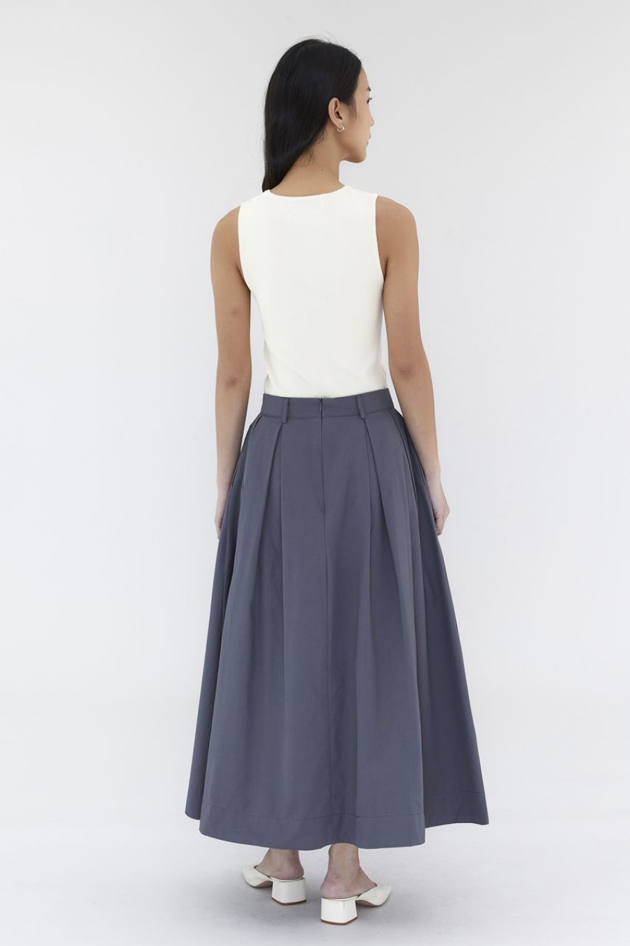 Women The Editor's Market Skirts | Savana Box-Pleat Skirt Shadow