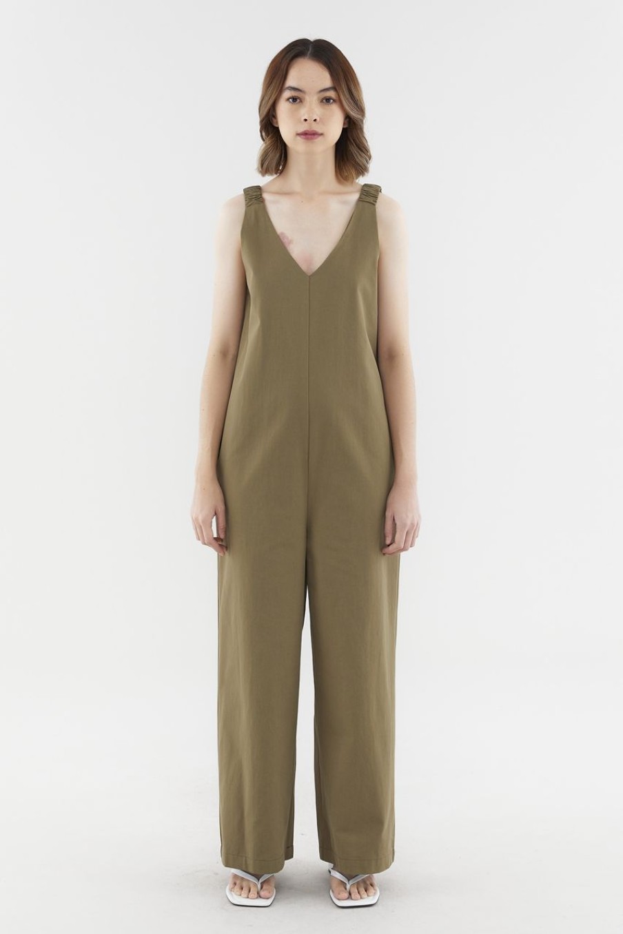 Women The Editor's Market Jumpsuits | Zarita V-Neck Jumpsuit Olive Green