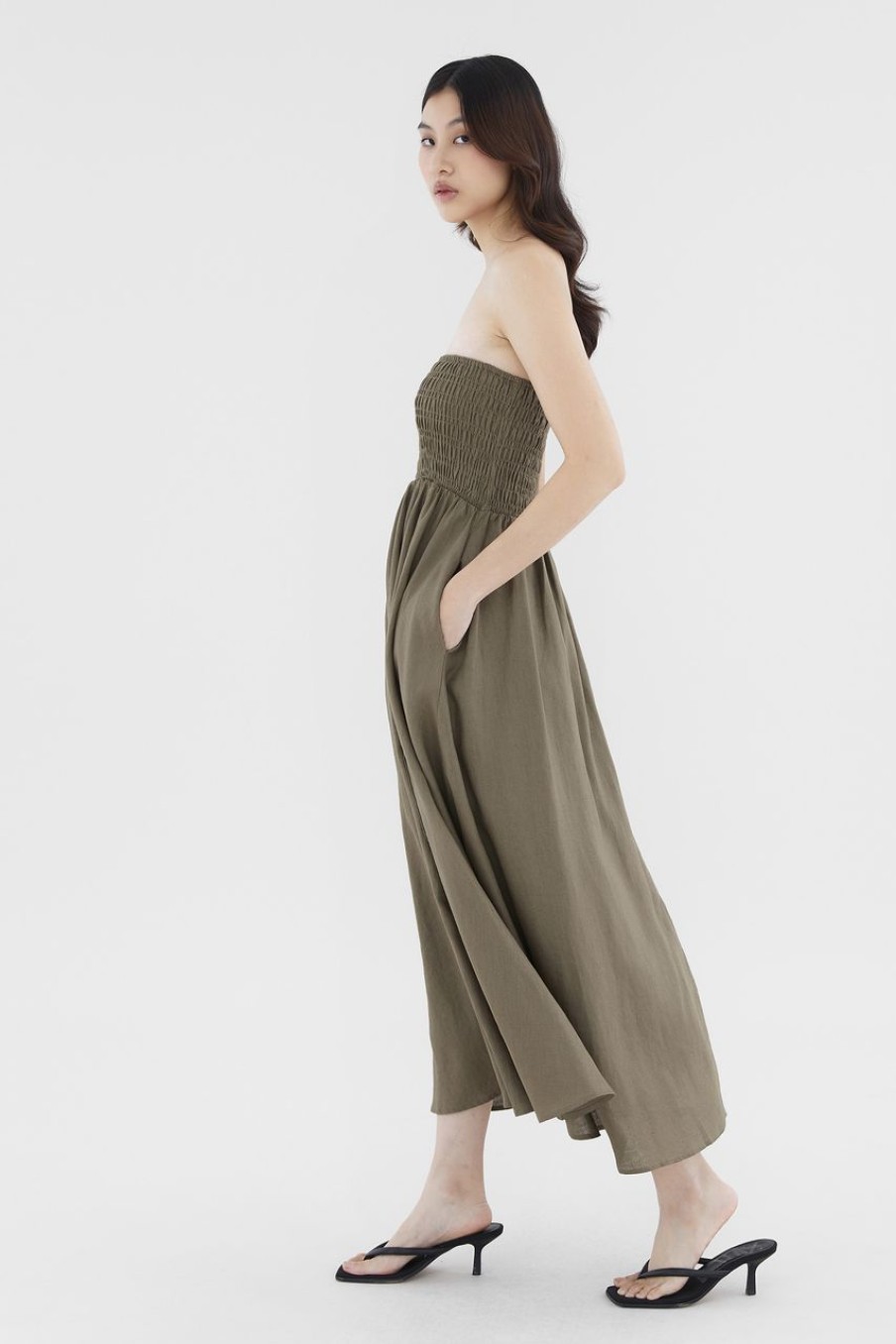 Women The Editor's Market Dresses | Rylene Linen Shirred Tube Dress Reed