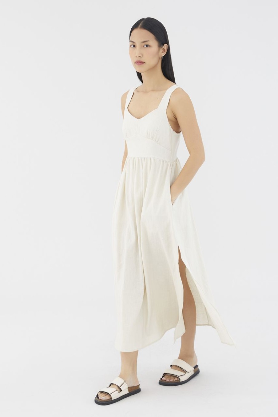 Women The Editor's Market Dresses | Aubray Linen Ruched Dress Birch