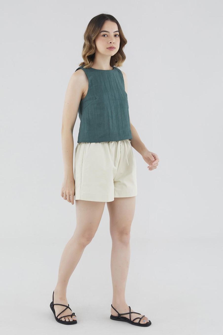 Women The Editor's Market Shorts | Ashlynn Relaxed Shorts Bone