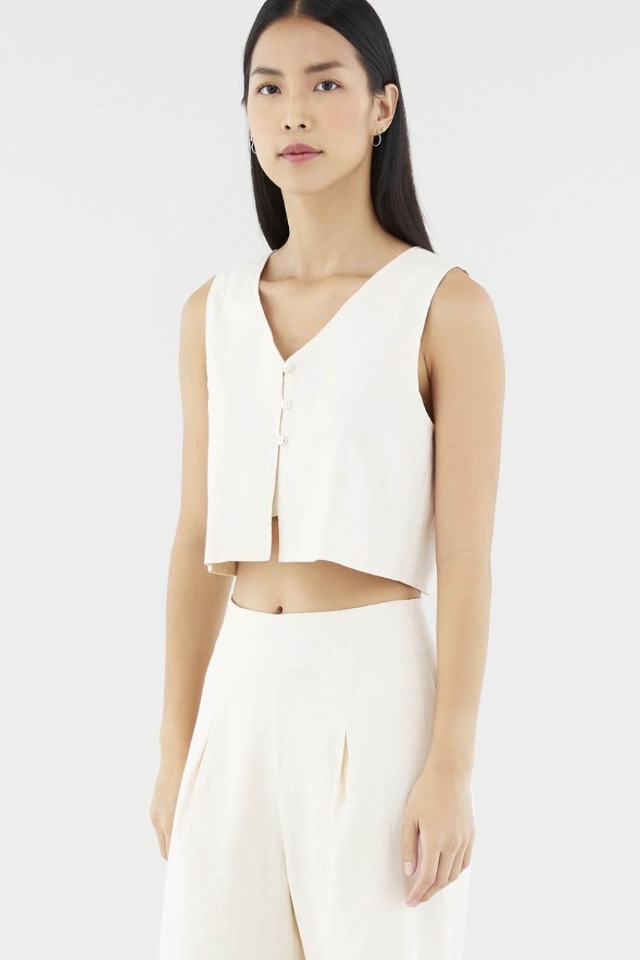 Women The Editor's Market Tops | Evada Linen Button Down Top Champagne