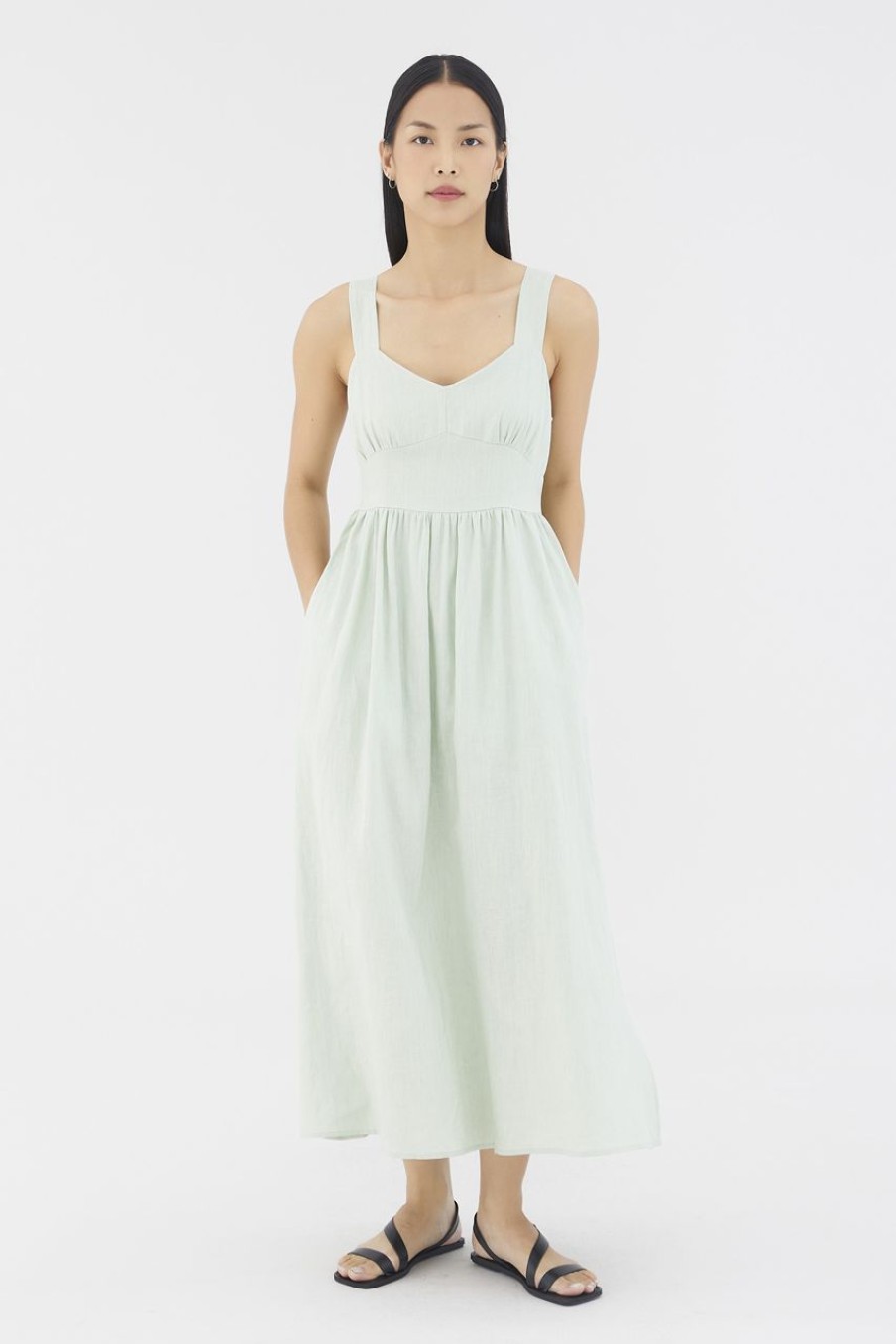 Women The Editor's Market Dresses | Aubray Linen Ruched Dress Tea