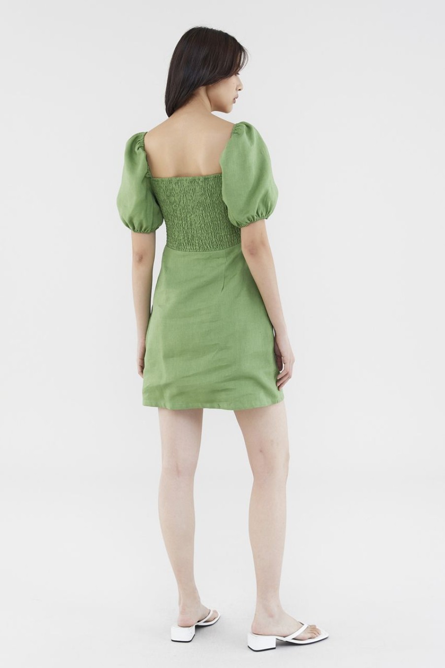 Women The Editor's Market Dresses | Blake Linen Pleat-Front Dress Matcha