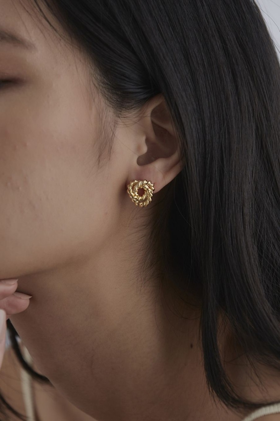 Women Afterall Earrings | Ayva Ear Studs Gold