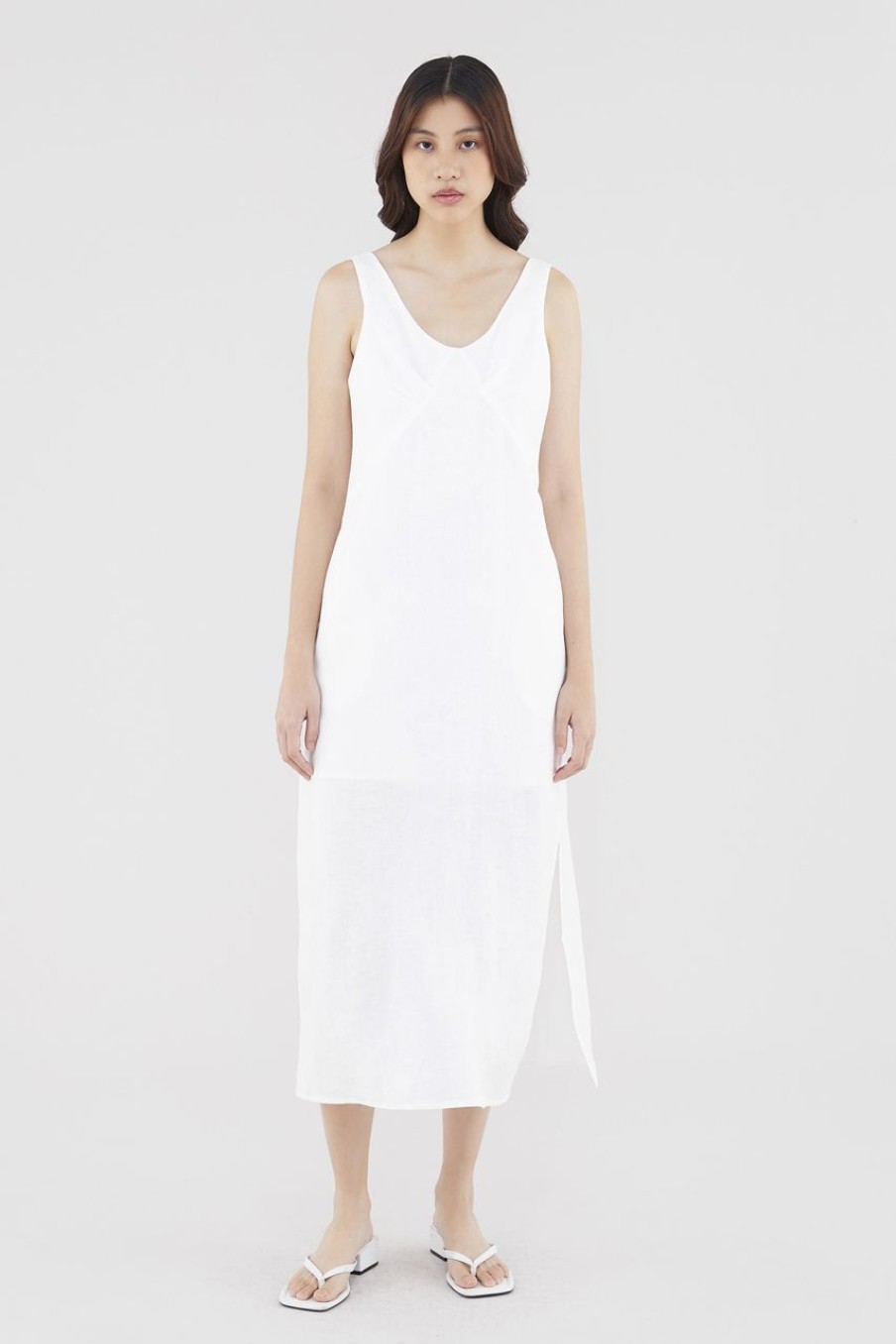 Women The Editor's Market Dresses | Raylina Linen Column Dress White