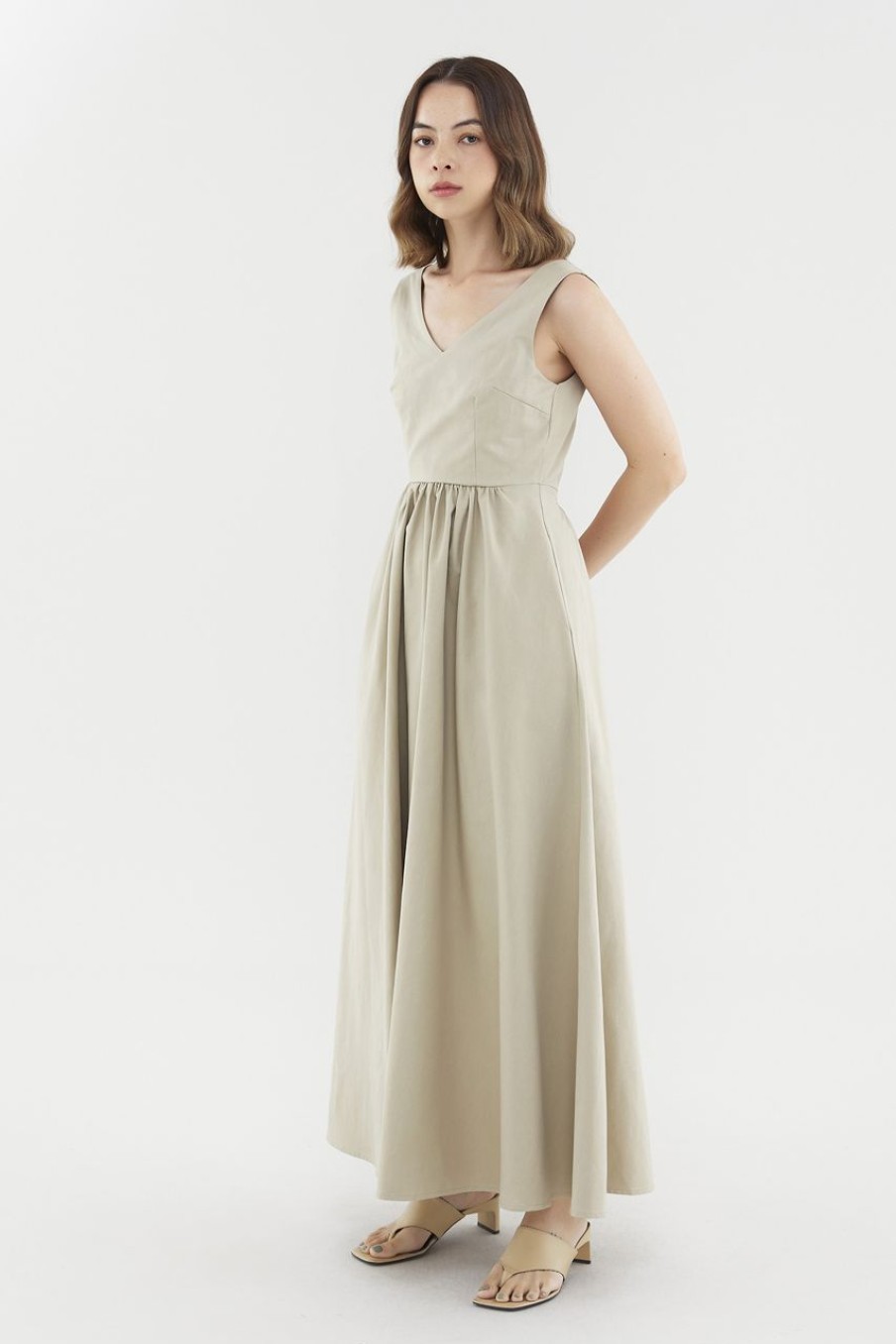 Women The Editor's Market Dresses | Taria Open-Back Dress Taupe