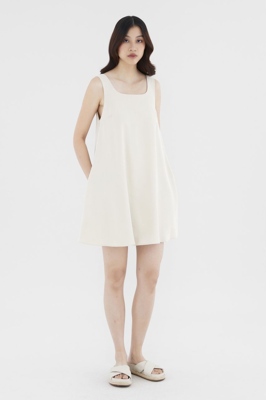 Women The Editor's Market Dresses | Emery Swing Dress Latte