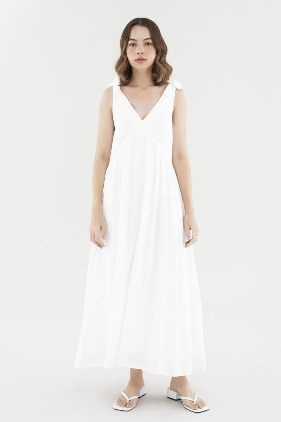 Women The Editor's Market Dresses | Zulema Broderie Maxi Dress White