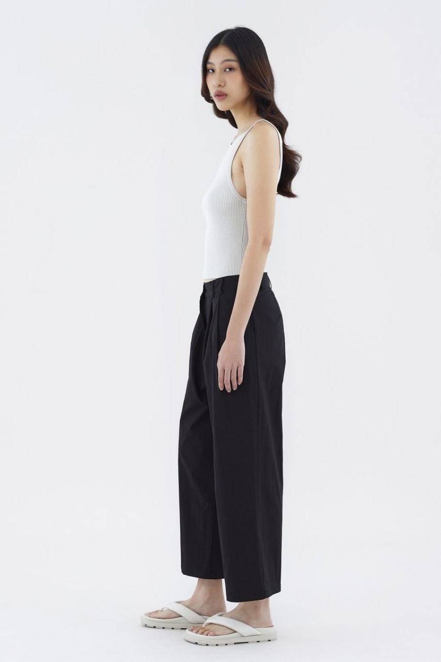 Women The Editor's Market Pants | Adraena Low-Rise Crop Pants Black