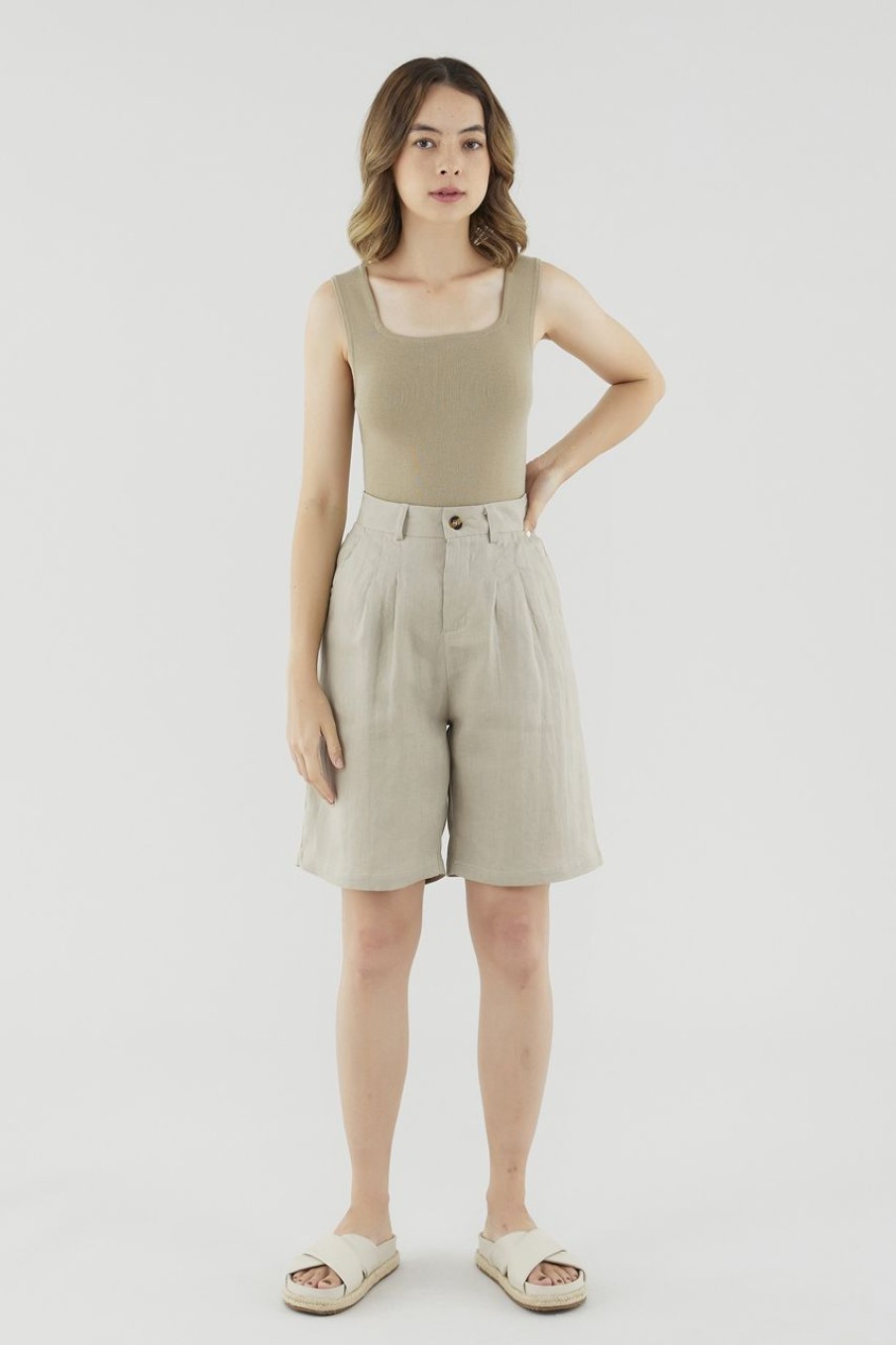 Women The Editor's Market Shorts | Yamina Linen Longline Shorts Taupe