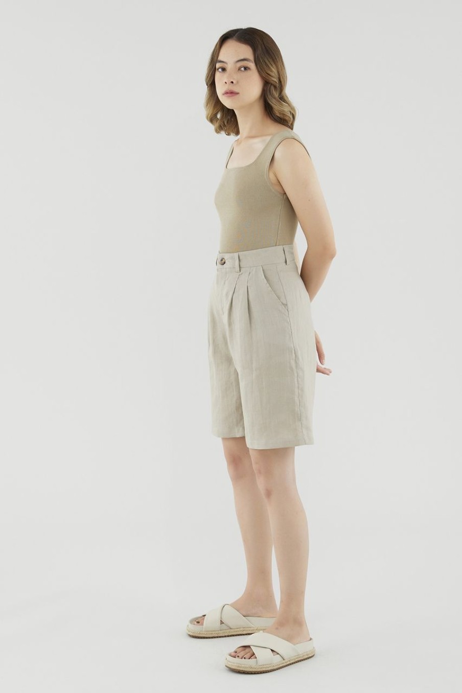 Women The Editor's Market Shorts | Yamina Linen Longline Shorts Taupe