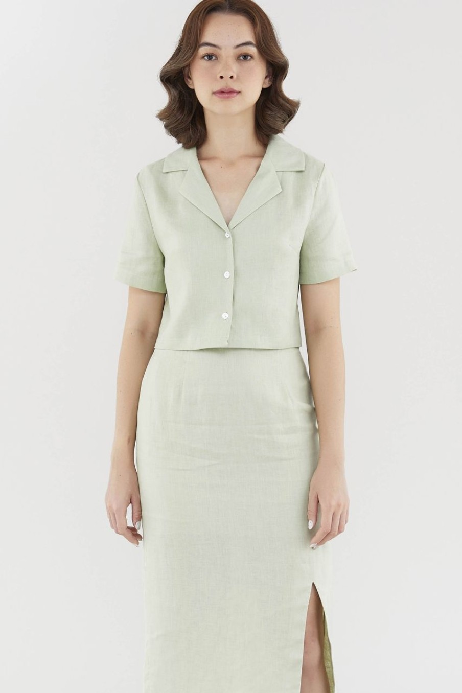 Women The Editor's Market Tops | Rheta Linen Crop Shirt Pistachio