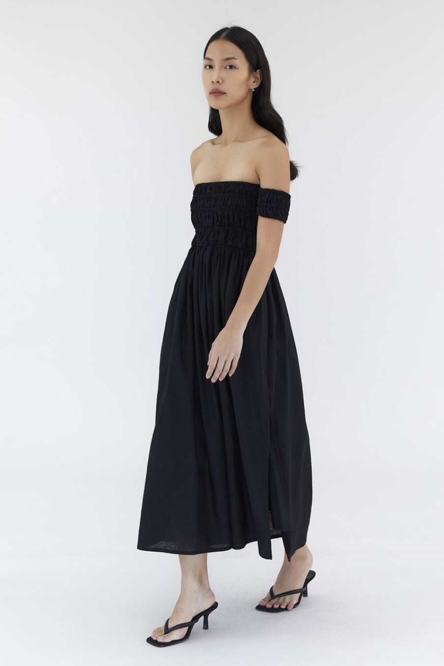 Women The Editor's Market Dresses | Esher Linen Shirred Dress Black