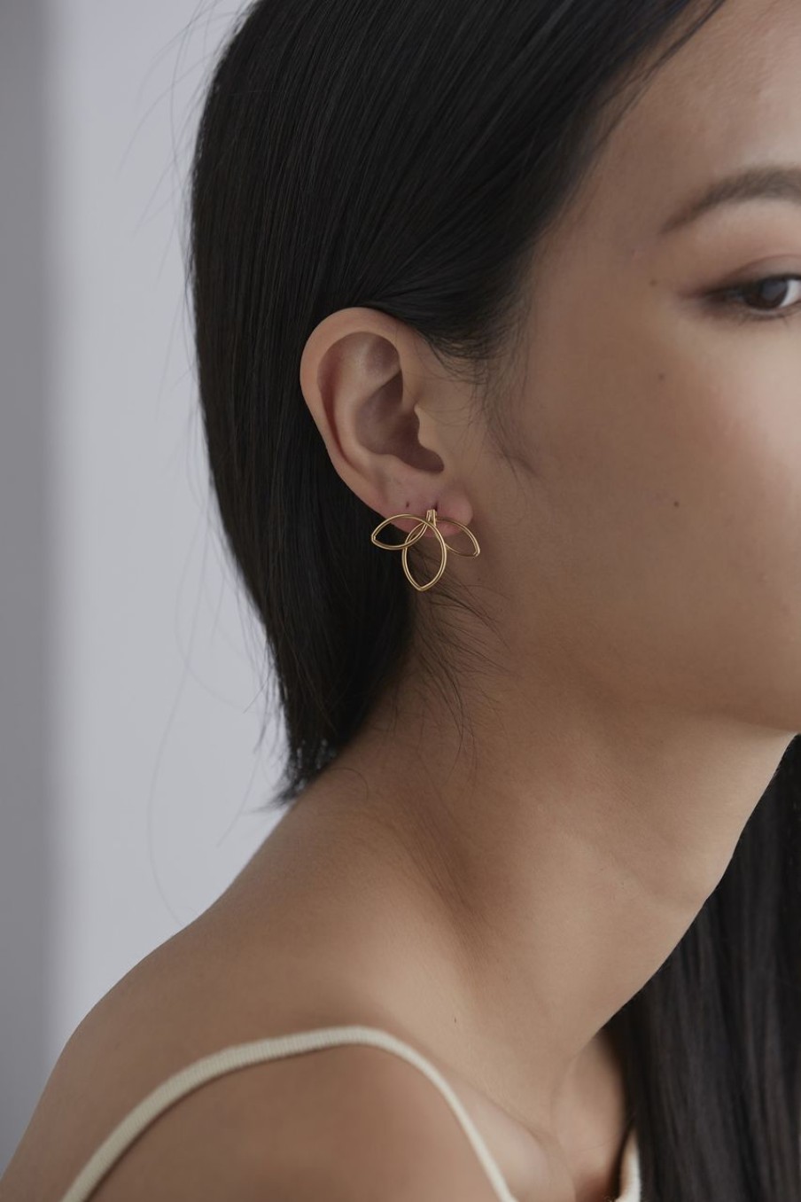 Women Afterall Earrings | Claudia Earrings Matte Gold