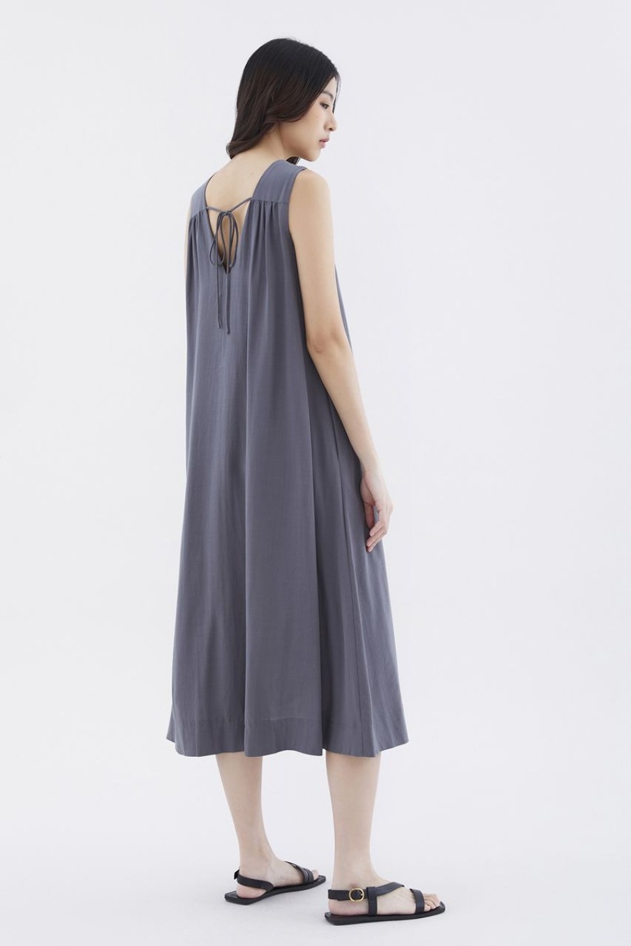 Women The Editor's Market Dresses | Neila V-Back Dress Shadow