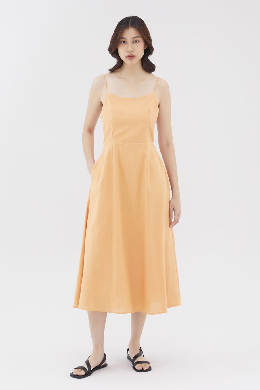 Women The Editor's Market Dresses | Harper Linen Swing Dress Melon