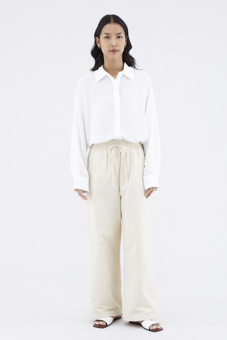 Women The Editor's Market Pants | Kastrelle Drawstring Pants Latte