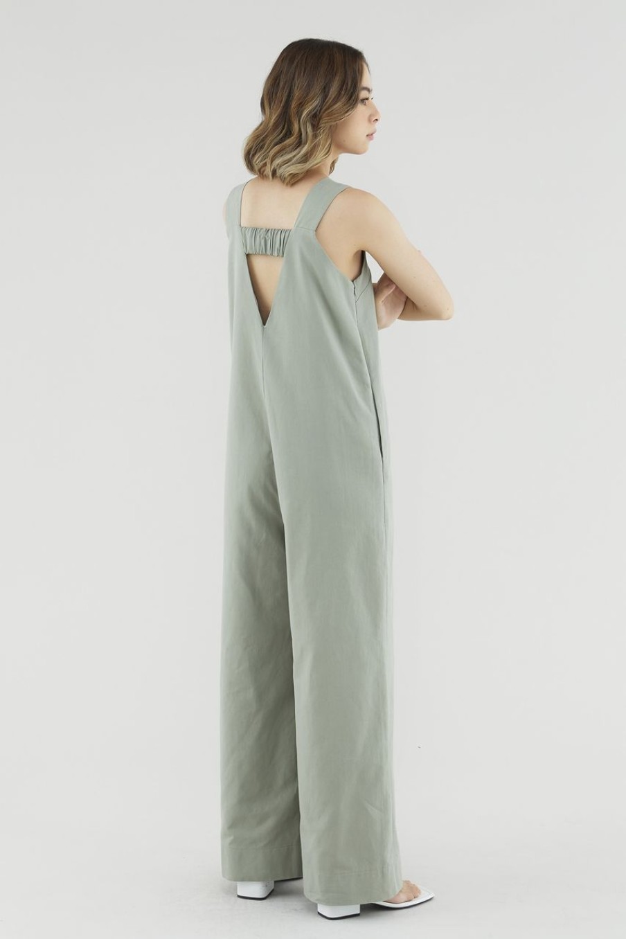 Women The Editor's Market Jumpsuits | Javiera Back Cut-Out Jumpsuit Sage