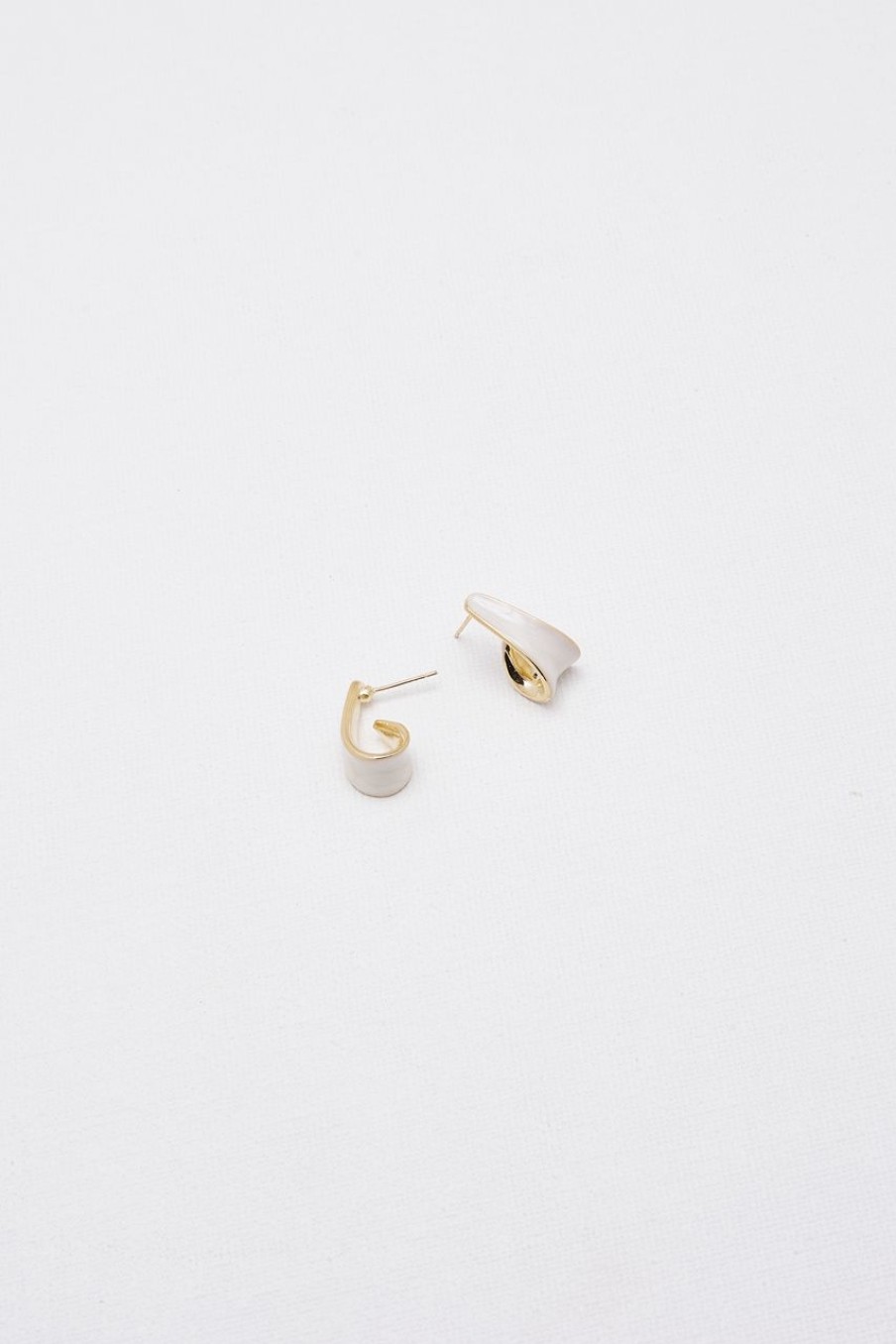 Women Afterall Earrings | Gia Earrings White