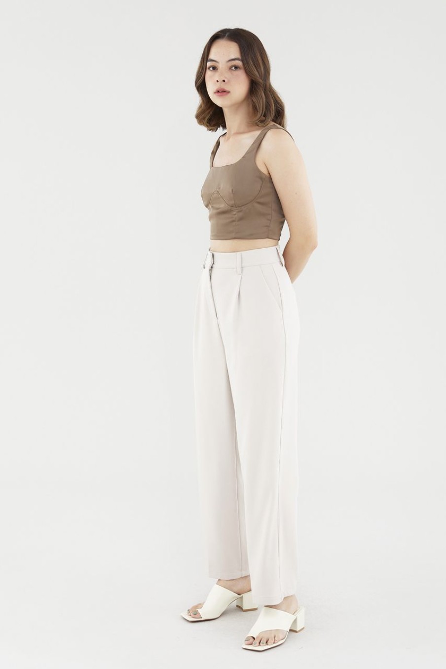 Women The Editor's Market Tops | Ari Bustier Top Hazelnut