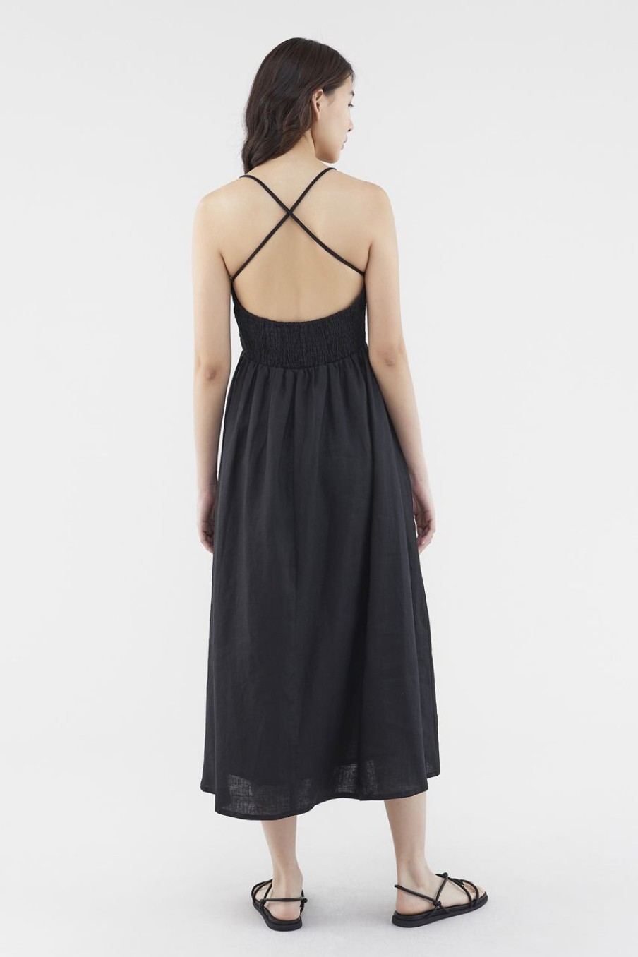 Women The Editor's Market Dresses | Zelda Linen Cross-Back Dress Black